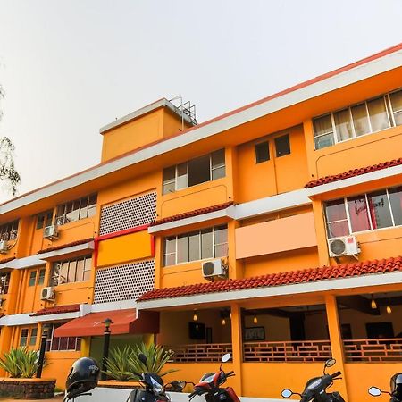 Oyo 18794 Hotel Colva Plaza מראה חיצוני תמונה